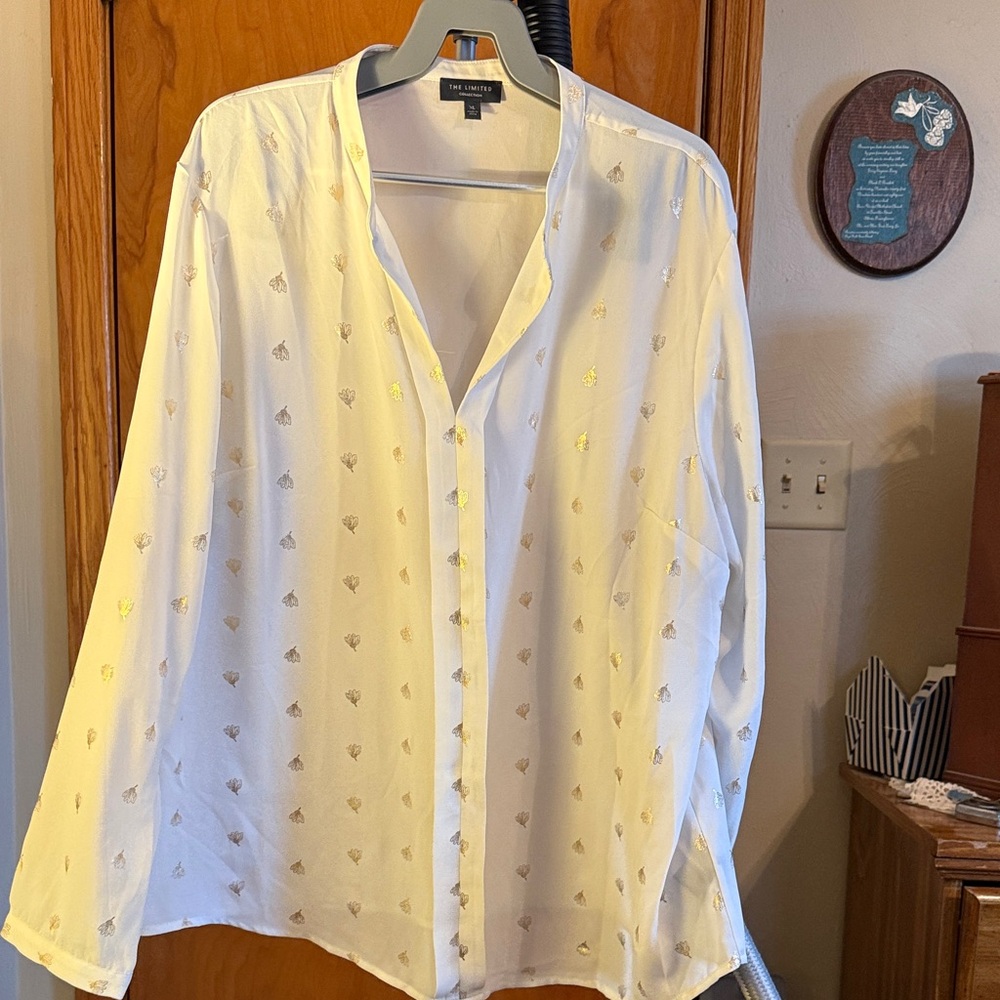 The Limited Cream Blouse with gold detail. Size xl. Good condition.